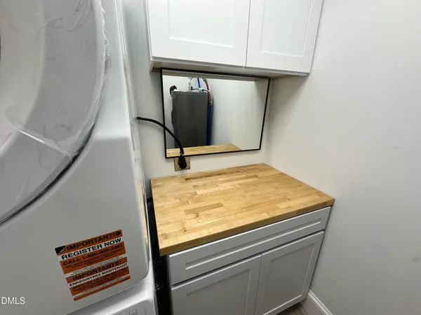 a view of utility room