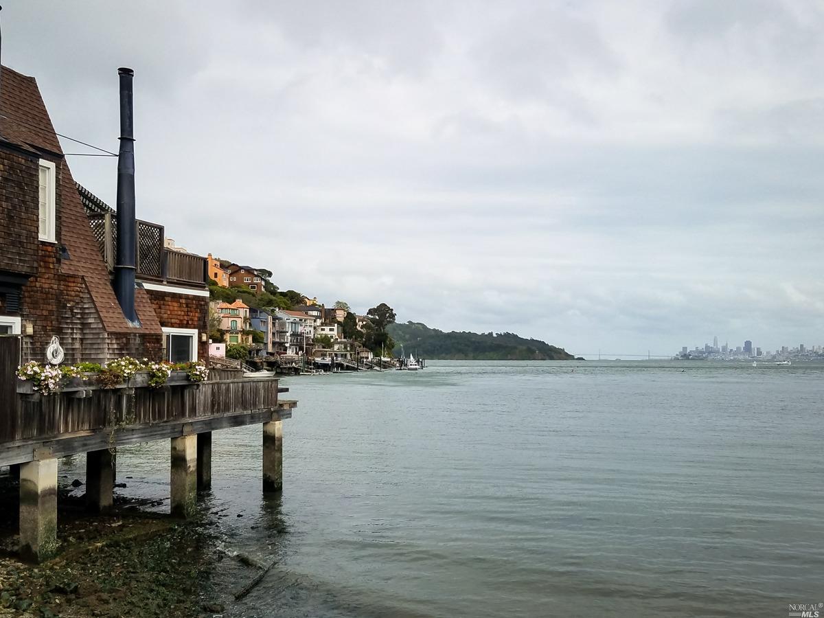 24 Red Hill Circle Tiburon, CA 94920 - Photo 12 of 16