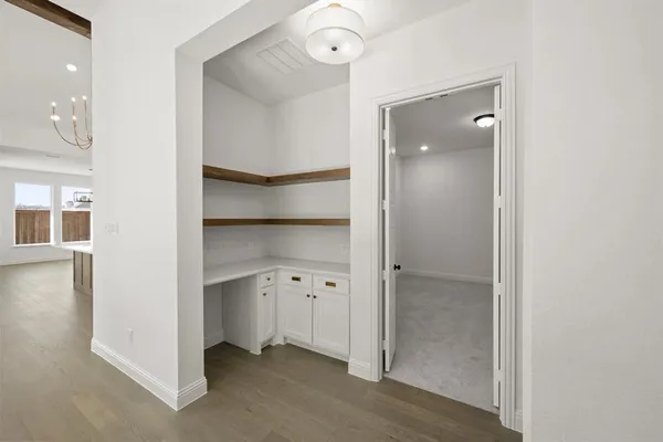 $839,990 | 4728 Hawthorn Hls Lane, Arlington, TX 76005