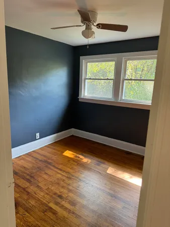 a view of empty room with window
