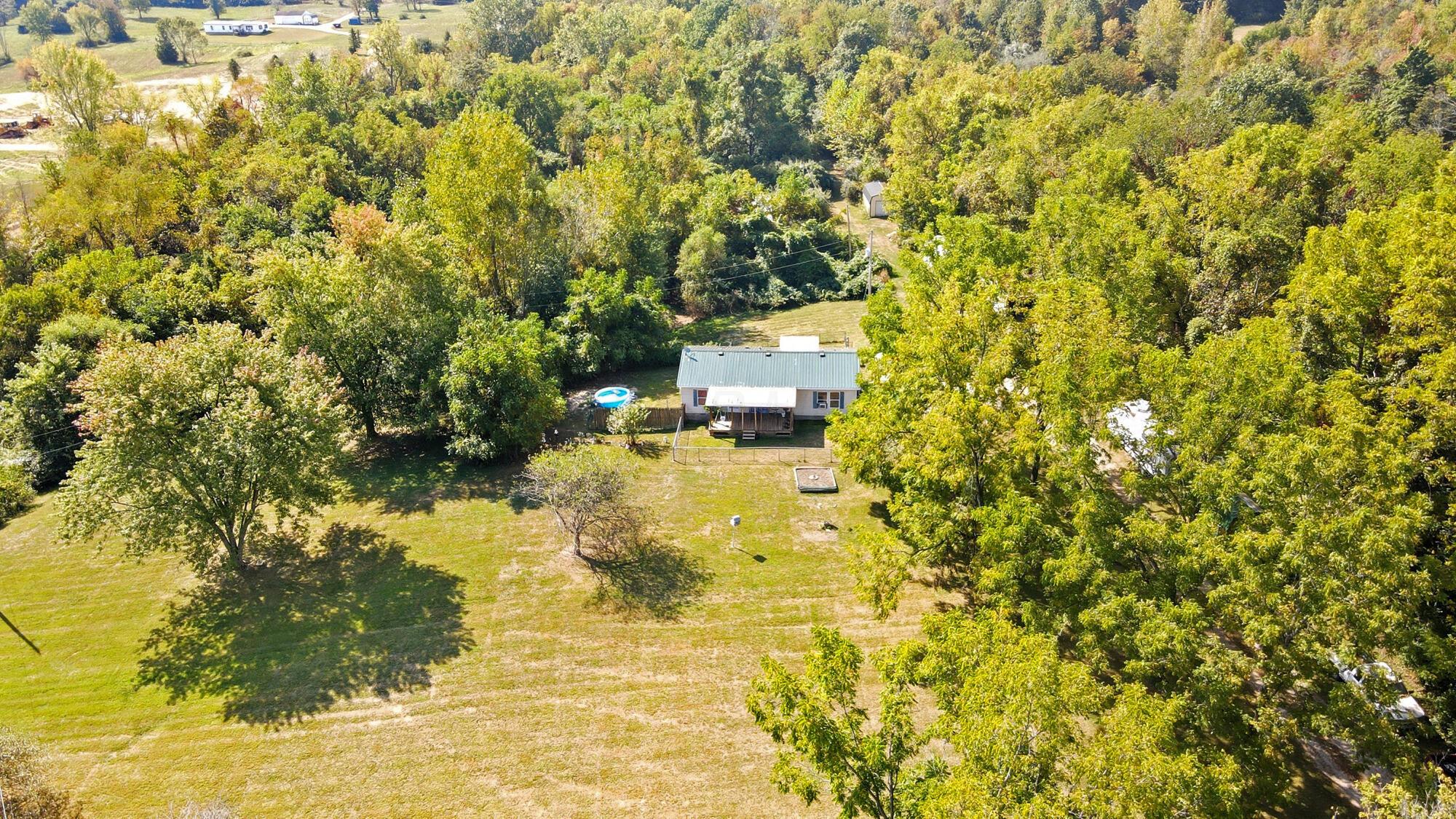 12499 Tarlton Road Southwest Circleville, OH 43113 - Photo 6 of 15 007