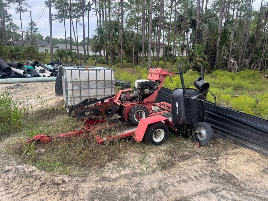 607 Reading Street Southeast Palm Bay, FL 32909 - Photo 6 of 10 a view of outdoor space with patio