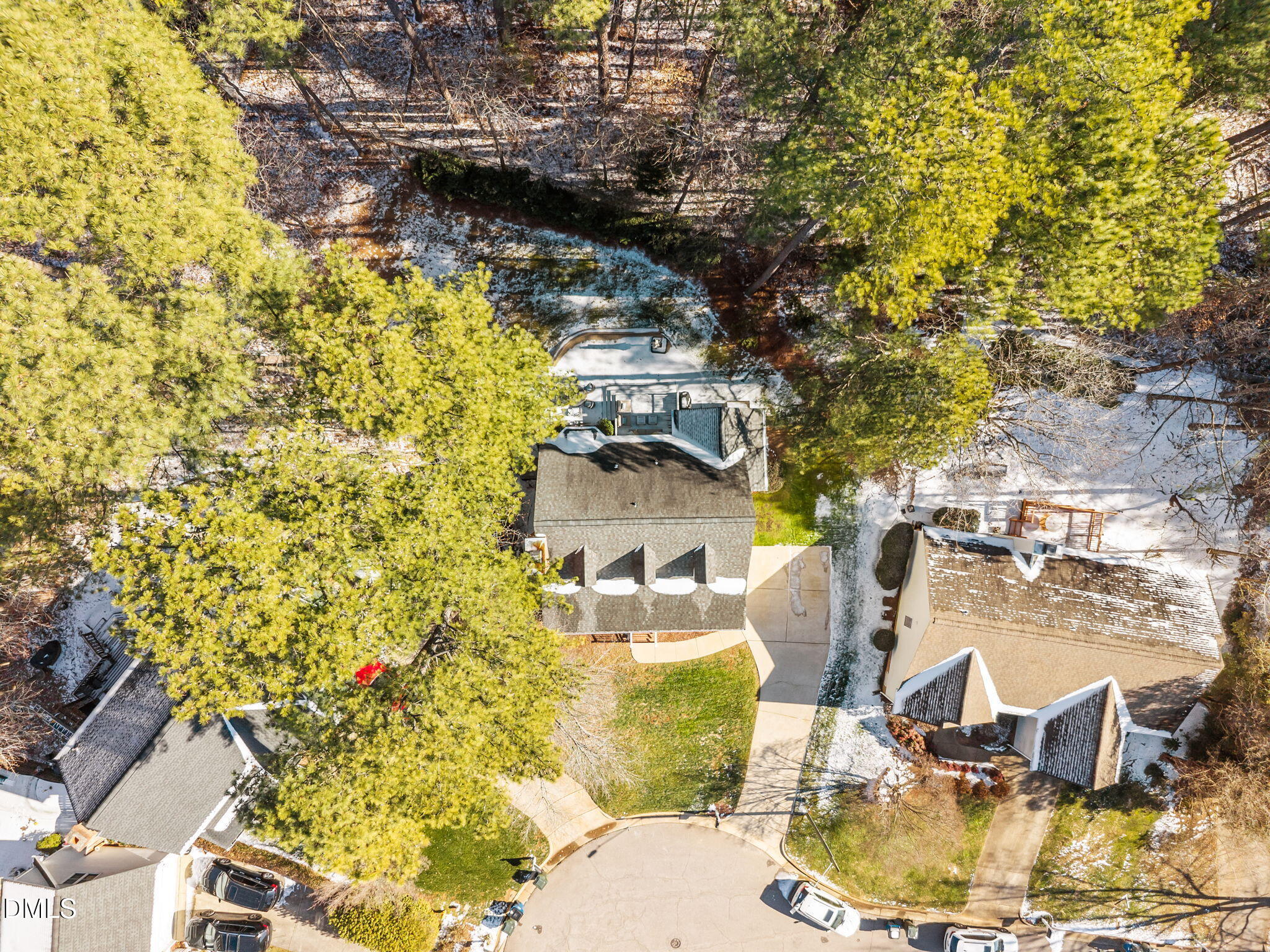 2124 Longwood Drive Raleigh, NC 27612 - Photo 6 of 53 19-web-or-mls-DJI_20260127111024_0033_D