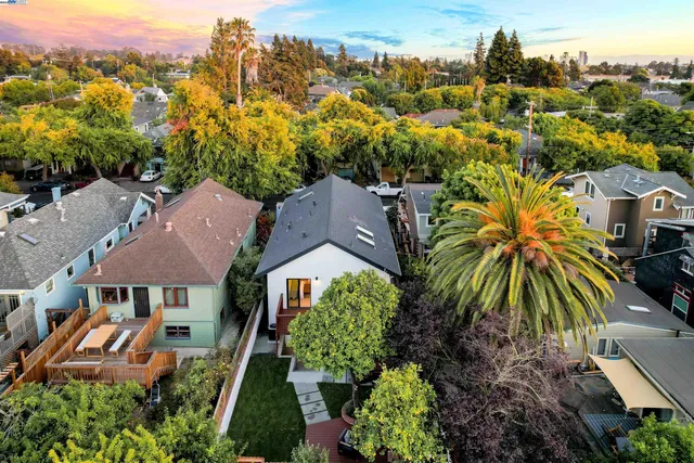 $1,789,000 | 452 59th Street, Oakland, CA 94609