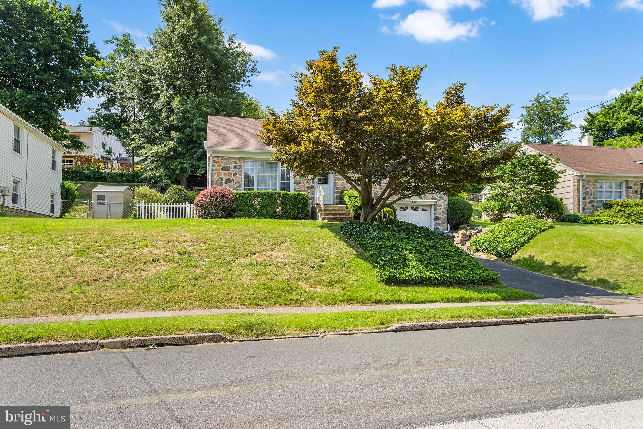 2437 Greenhill Road Lansdowne, PA 19050 - Photo 2 of 20 Gallery Image 2