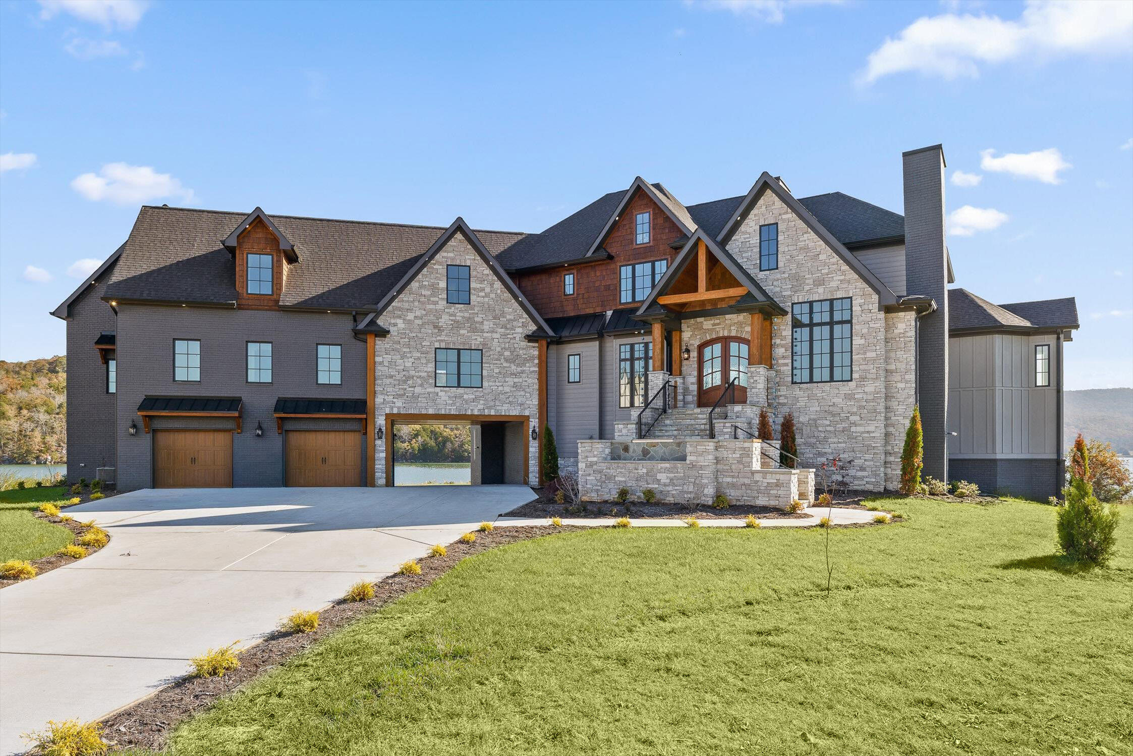 340 Edgewater Way Jasper, TN 37347 - Photo 3 of 63 56-Edgewater-55