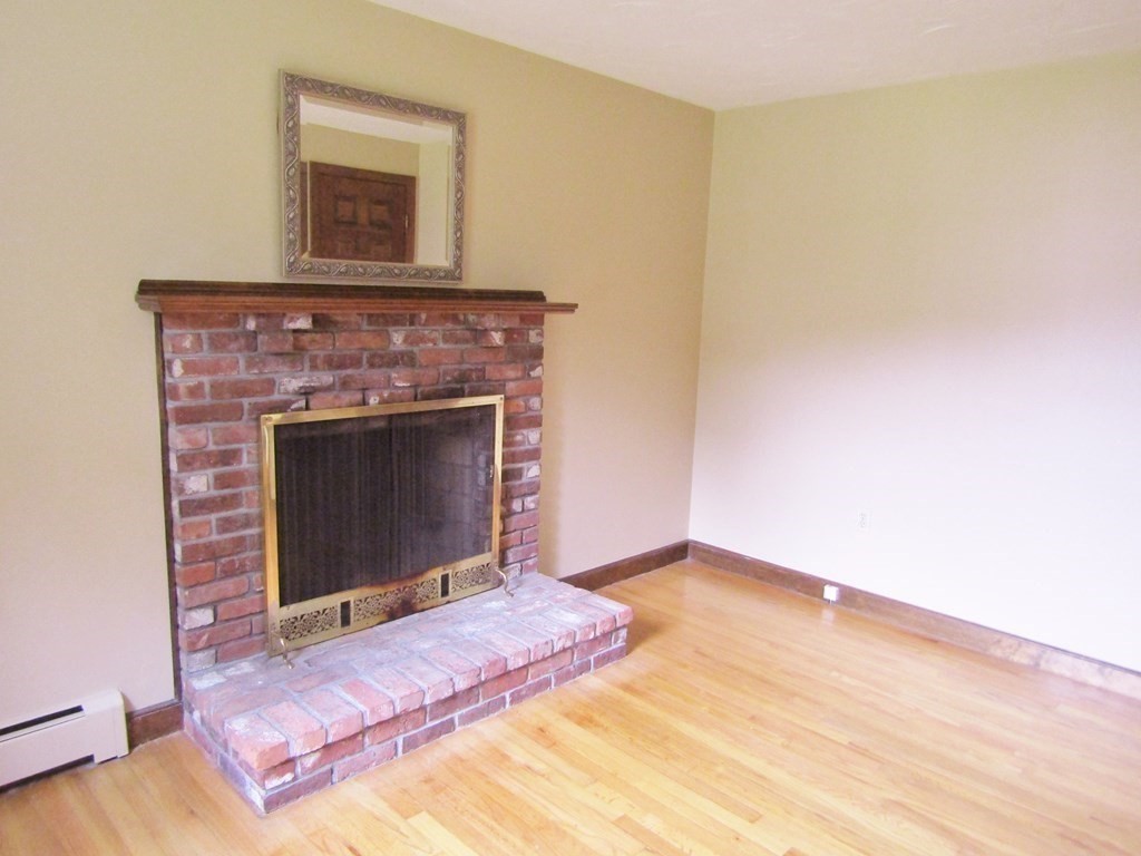 8 Ridge Road Walpole, MA 02081 - Photo 12 of 42 Gallery Image 12