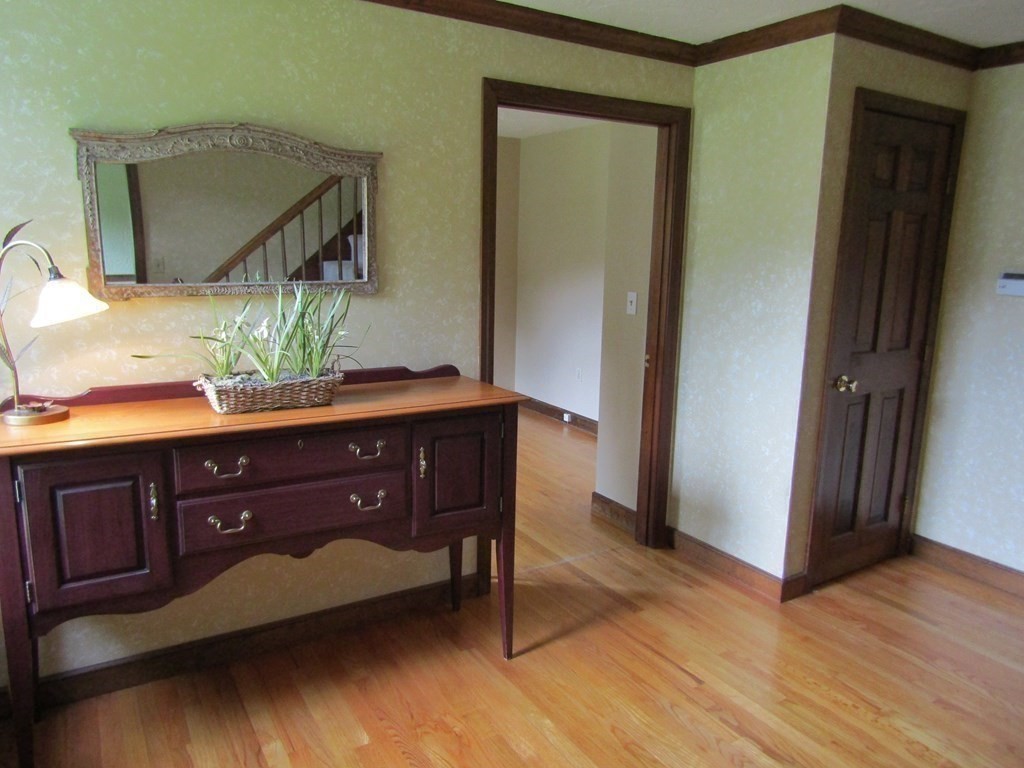 8 Ridge Road Walpole, MA 02081 - Photo 13 of 42 Gallery Image 13