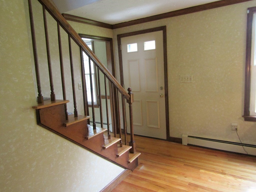 8 Ridge Road Walpole, MA 02081 - Photo 14 of 42 Gallery Image 14