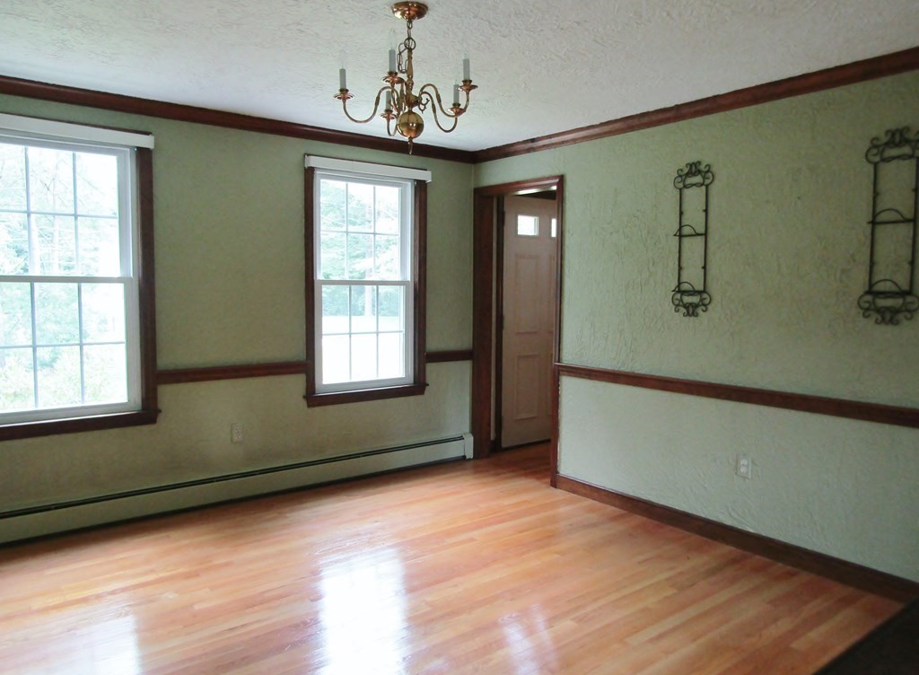 8 Ridge Road Walpole, MA 02081 - Photo 15 of 42 Gallery Image 15