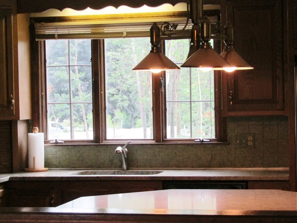8 Ridge Road Walpole, MA 02081 - Photo 16 of 42 Gallery Image 16