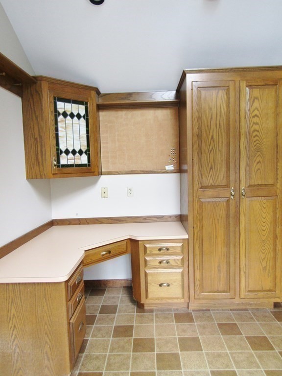 8 Ridge Road Walpole, MA 02081 - Photo 20 of 42 Gallery Image 20
