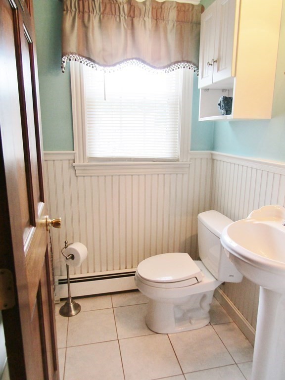 8 Ridge Road Walpole, MA 02081 - Photo 21 of 42 Gallery Image 21