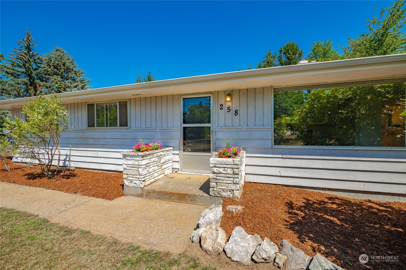 258 West King Tut Road Lynden, WA 98264 - Photo 1 of 34 Gallery Image 1