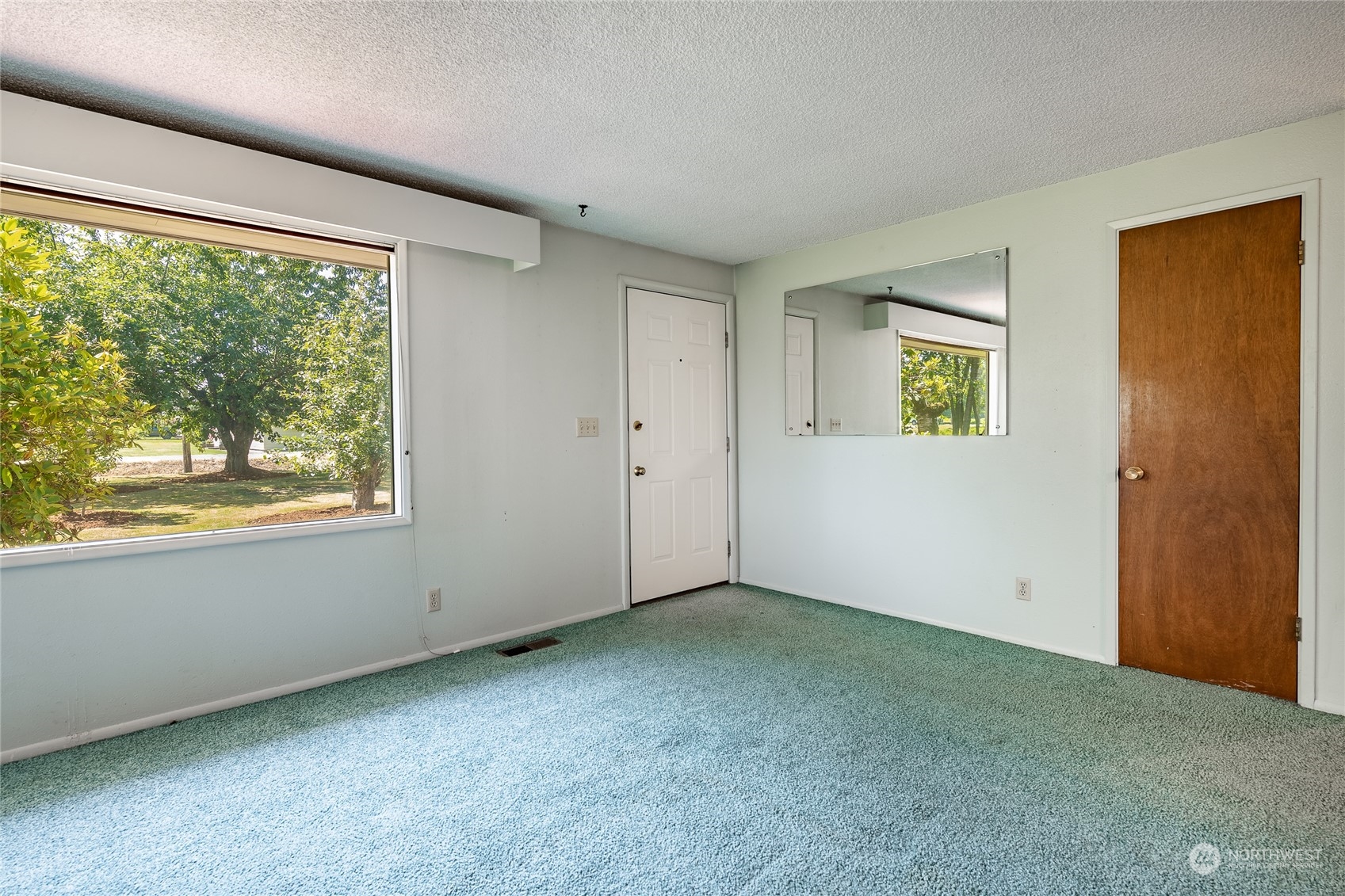 258 West King Tut Road Lynden, WA 98264 - Photo 4 of 34 Gallery Image 4