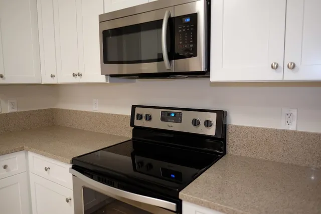 $2,050 | 96679 Commodore Point Drive, Yulee, FL 32097