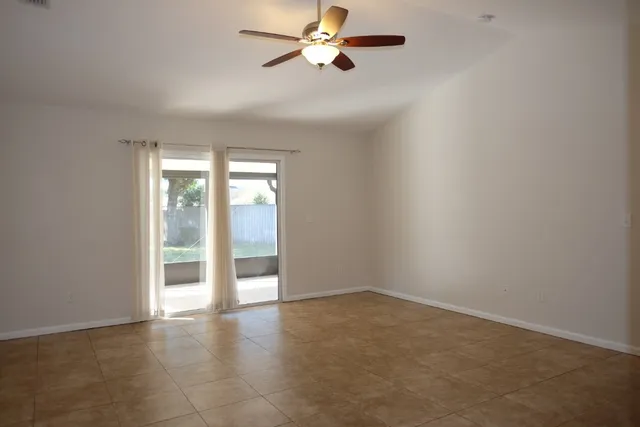 $2,050 | 96679 Commodore Point Drive, Yulee, FL 32097