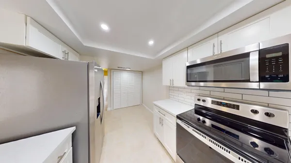 $2,950 | 3143 Kingswood Terrace, Boca Raton, FL 33431