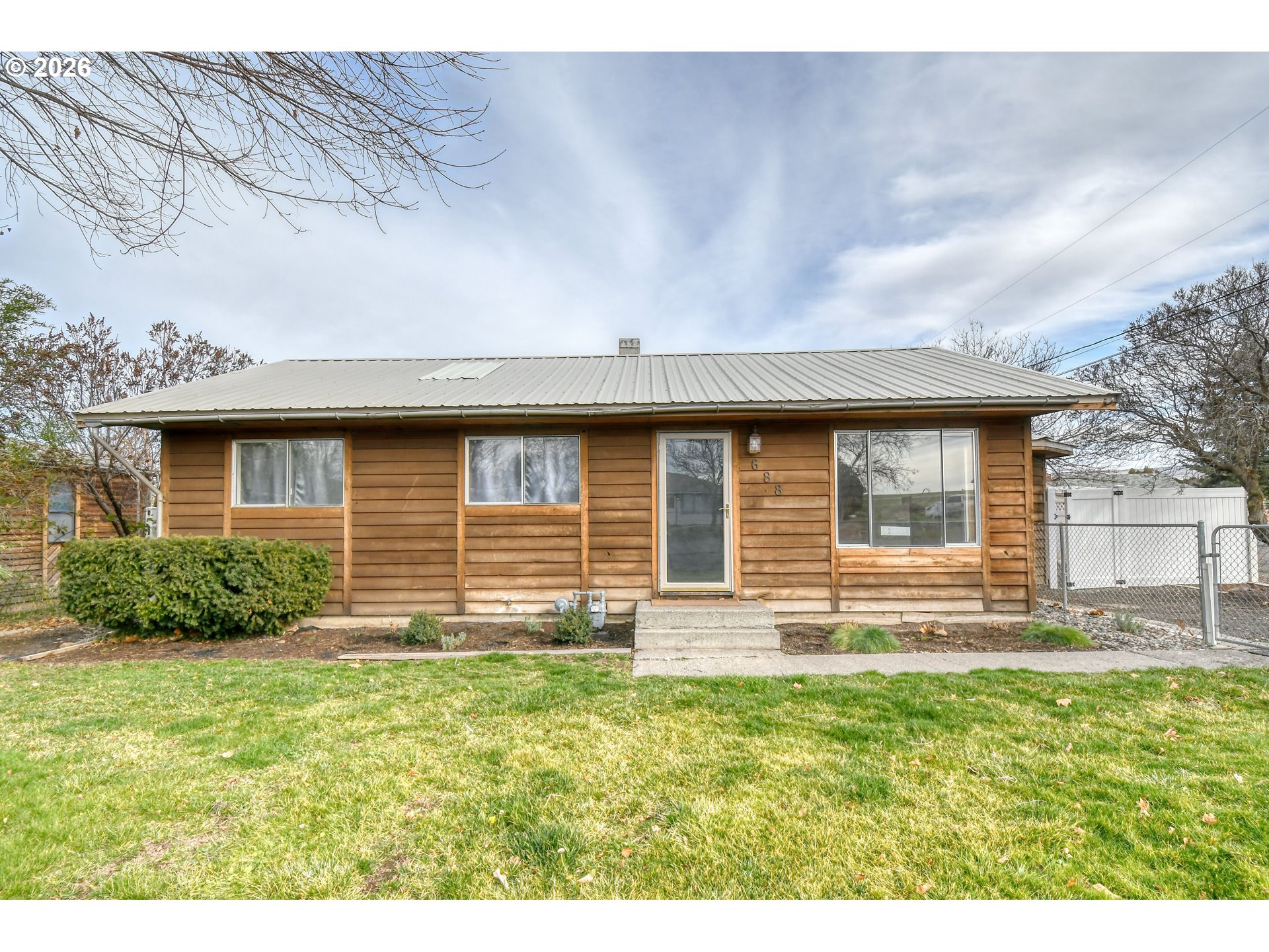 688 Southwest Cedar Street Pilot Rock, OR 97868 - Photo 4 of 33