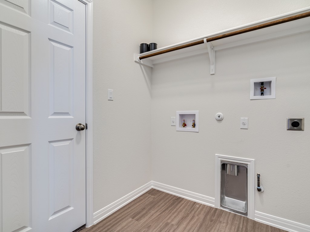 4113 Birdwatch Loop, Unit 21 Pflugerville, TX 78660 - Photo 23 of 30 a view of an empty room