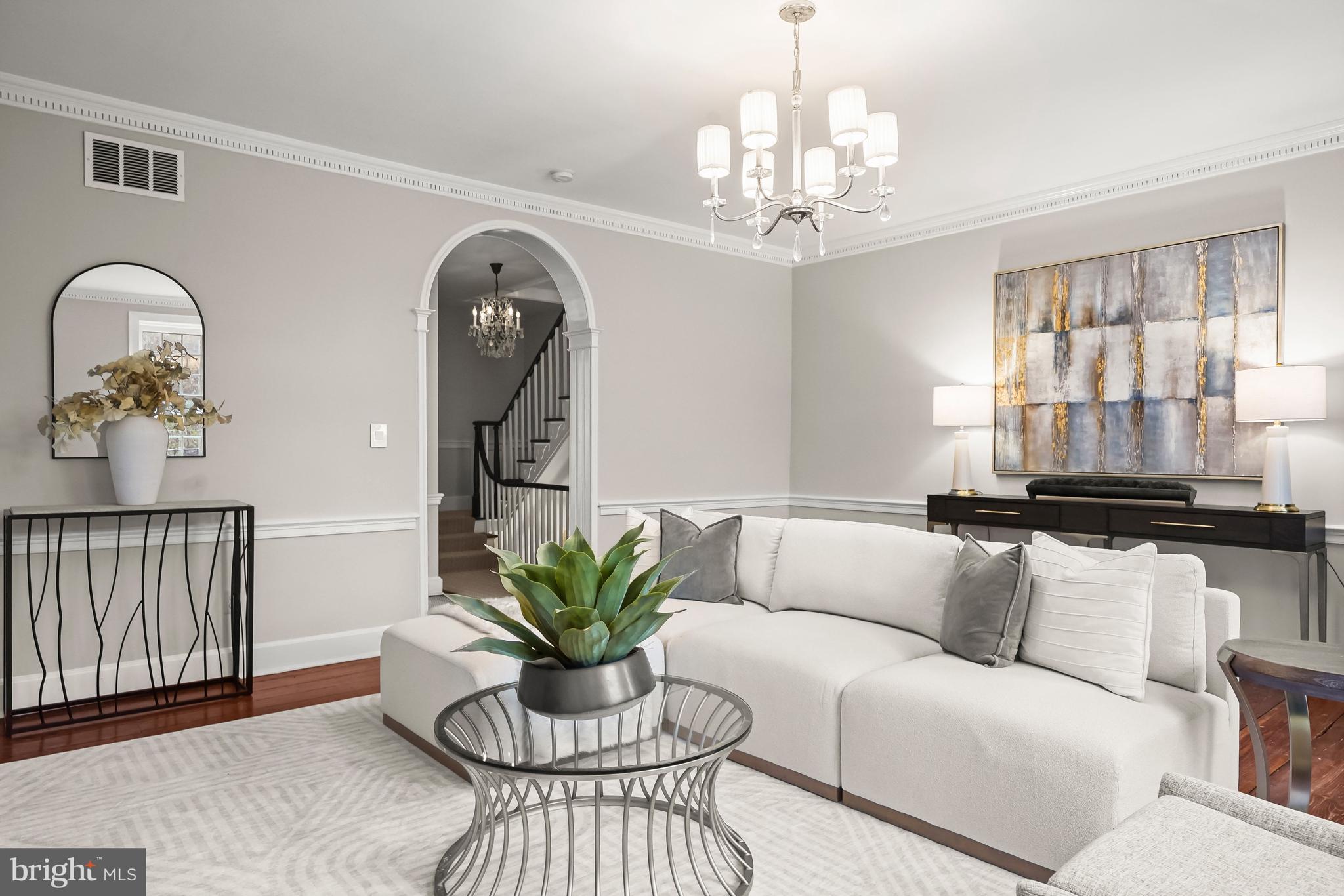 116 Prince Street Alexandria, VA 22314 - Photo 15 of 38 Family Room