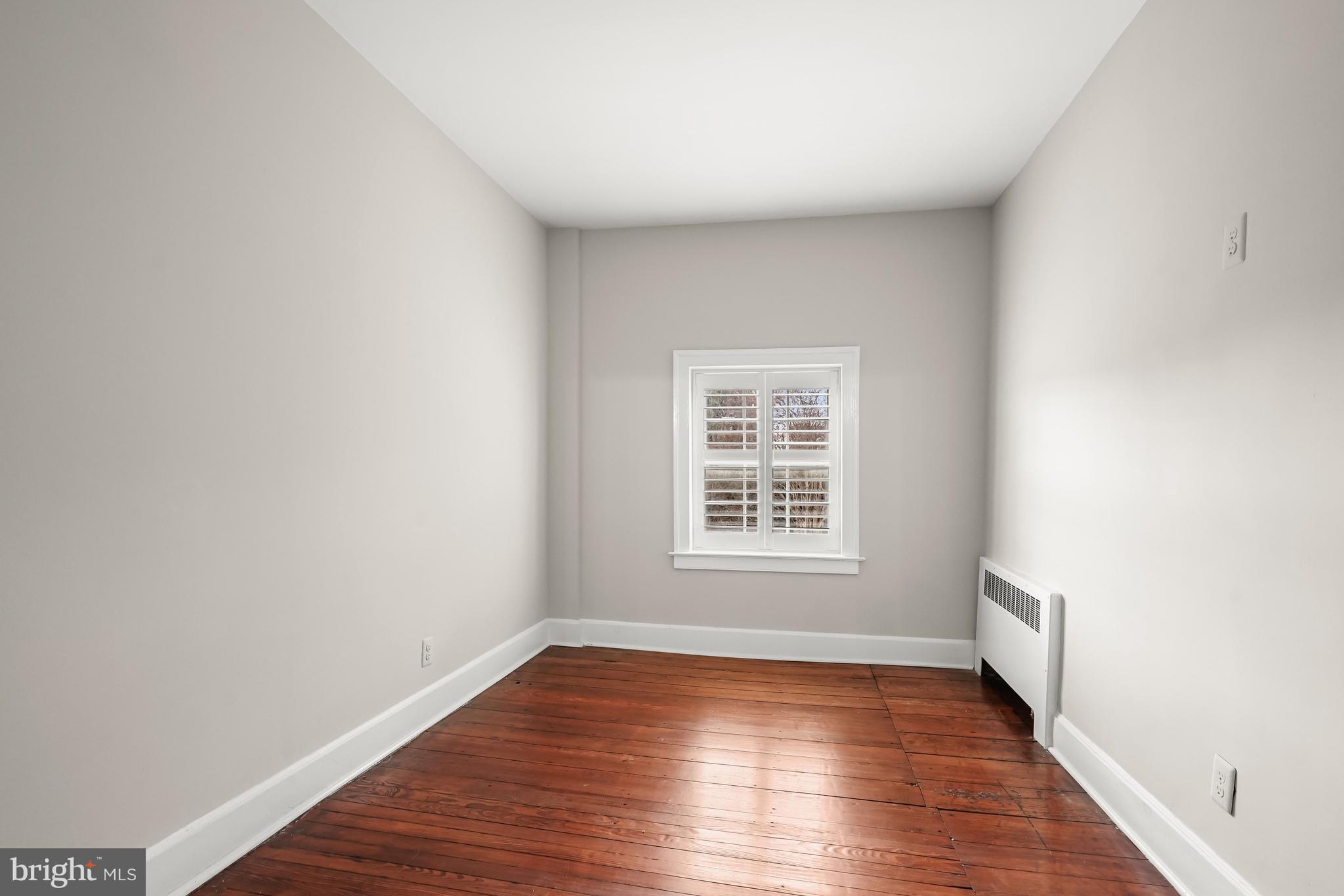 116 Prince Street Alexandria, VA 22314 - Photo 21 of 38 Bedroom #4