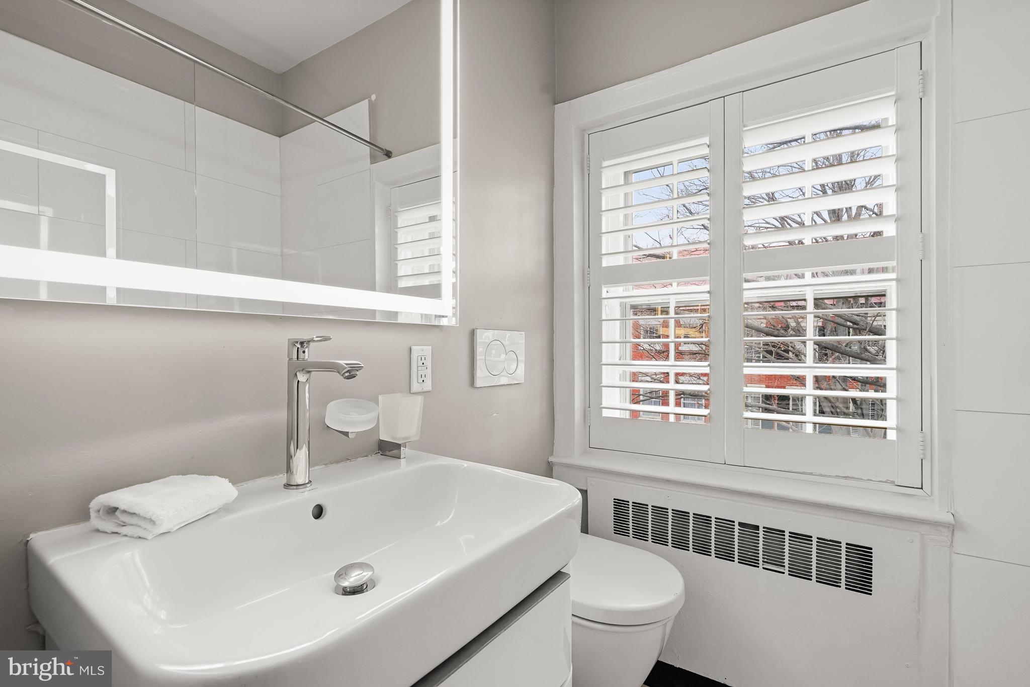 116 Prince Street Alexandria, VA 22314 - Photo 22 of 38 Full Bath #2