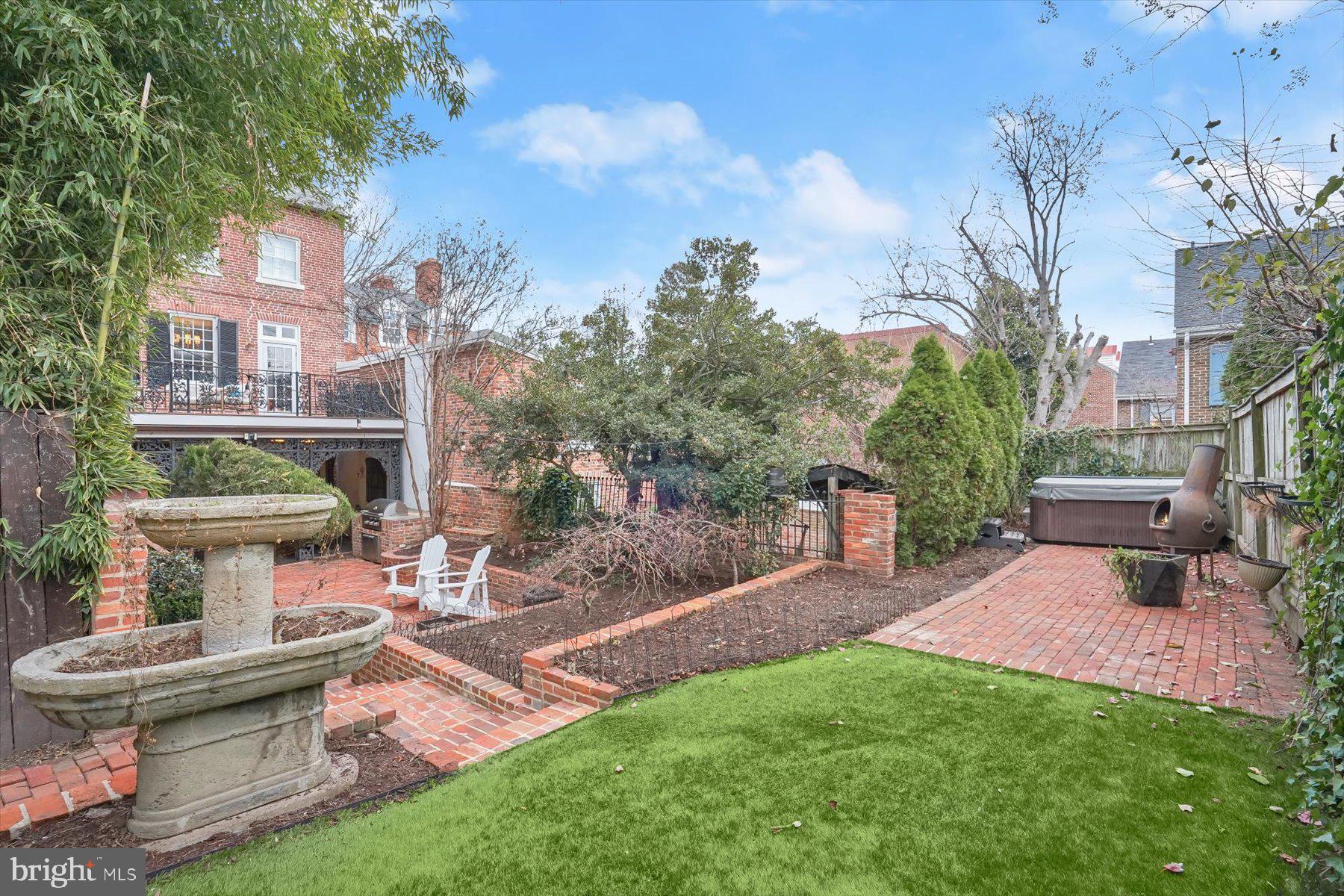 116 Prince Street Alexandria, VA 22314 - Photo 35 of 38 Rear Yard