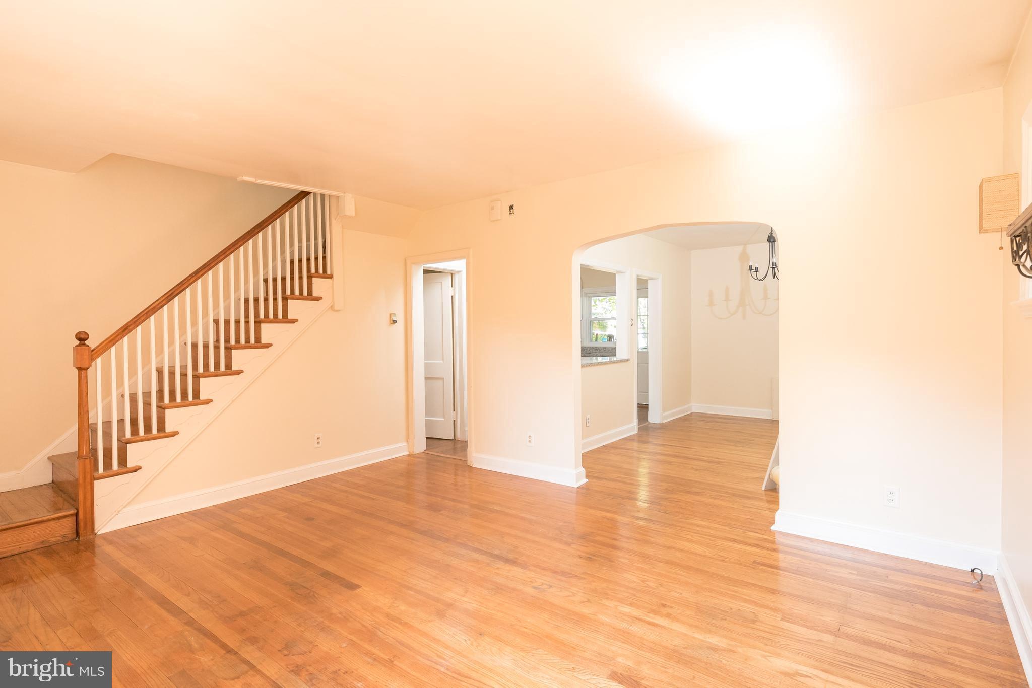 58 Burkleigh Road Baltimore, MD 21286 - Photo 2 of 23 a view of an entryway