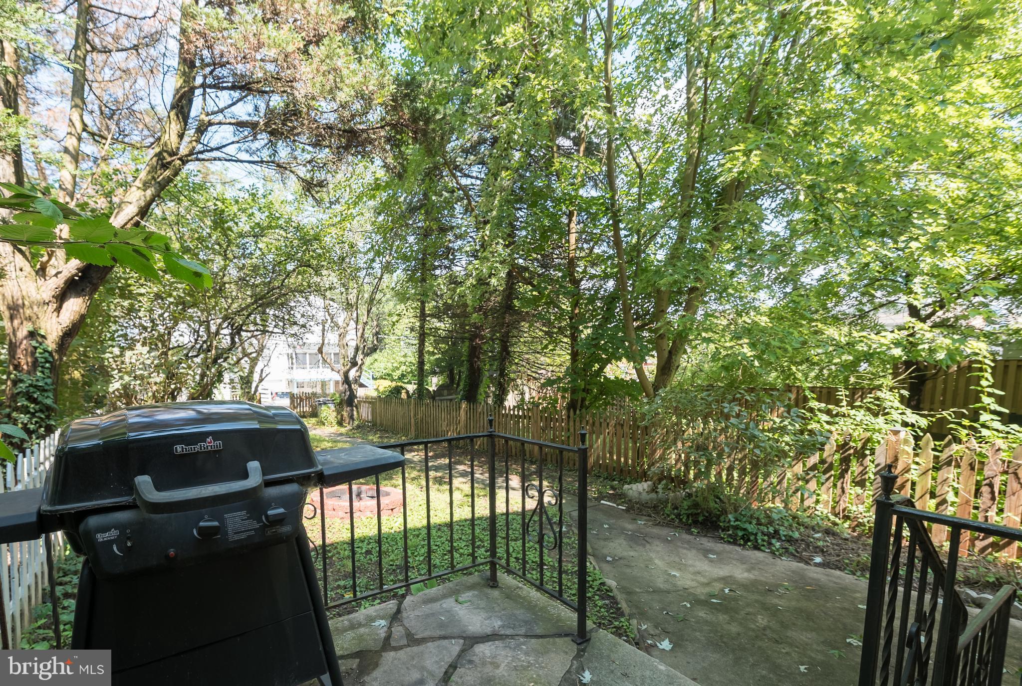 58 Burkleigh Road Baltimore, MD 21286 - Photo 21 of 23 a couple of cars parked in a yard