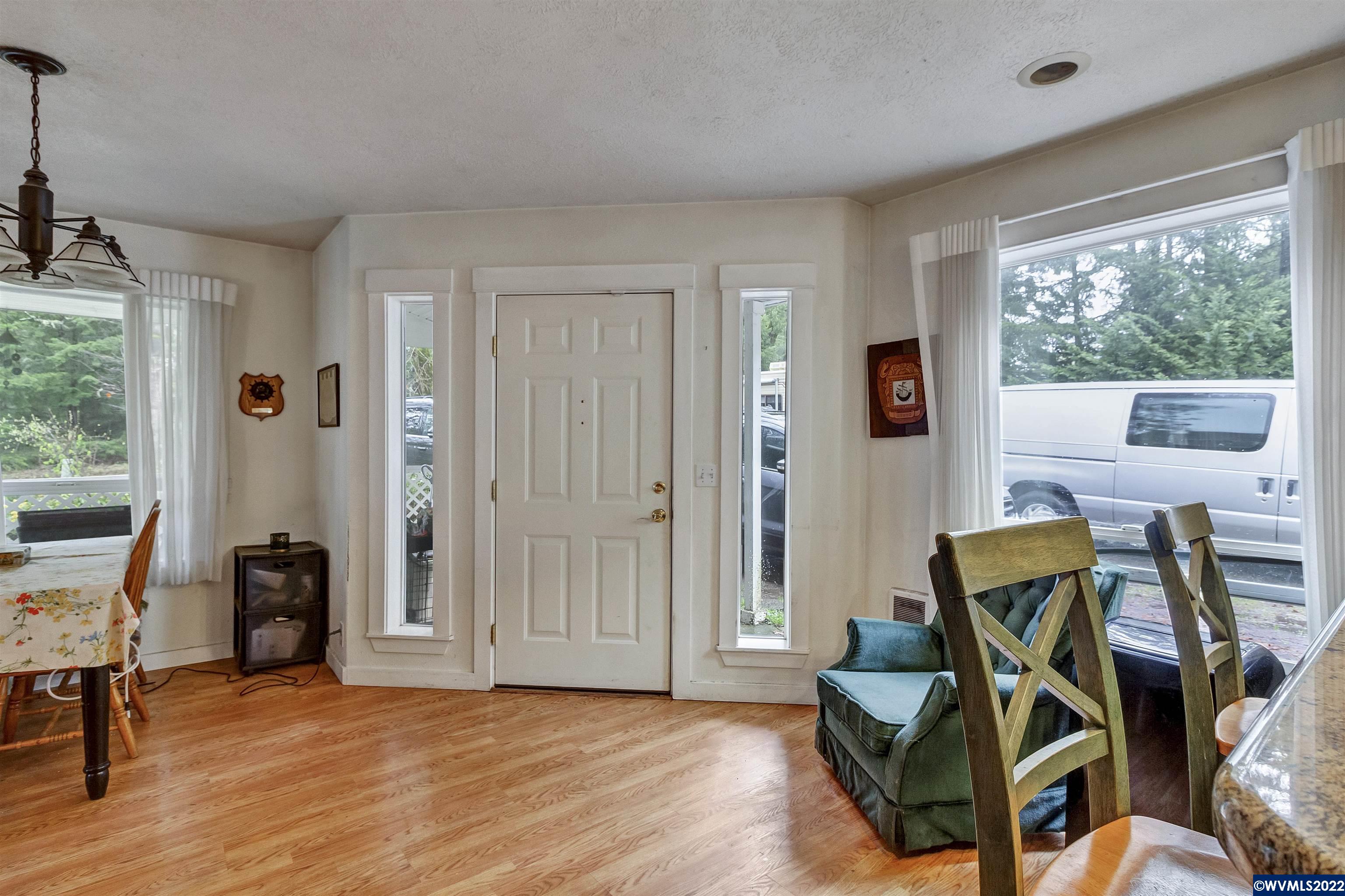 980 James Howe Road Dallas, OR 97338 - Photo 5 of 41