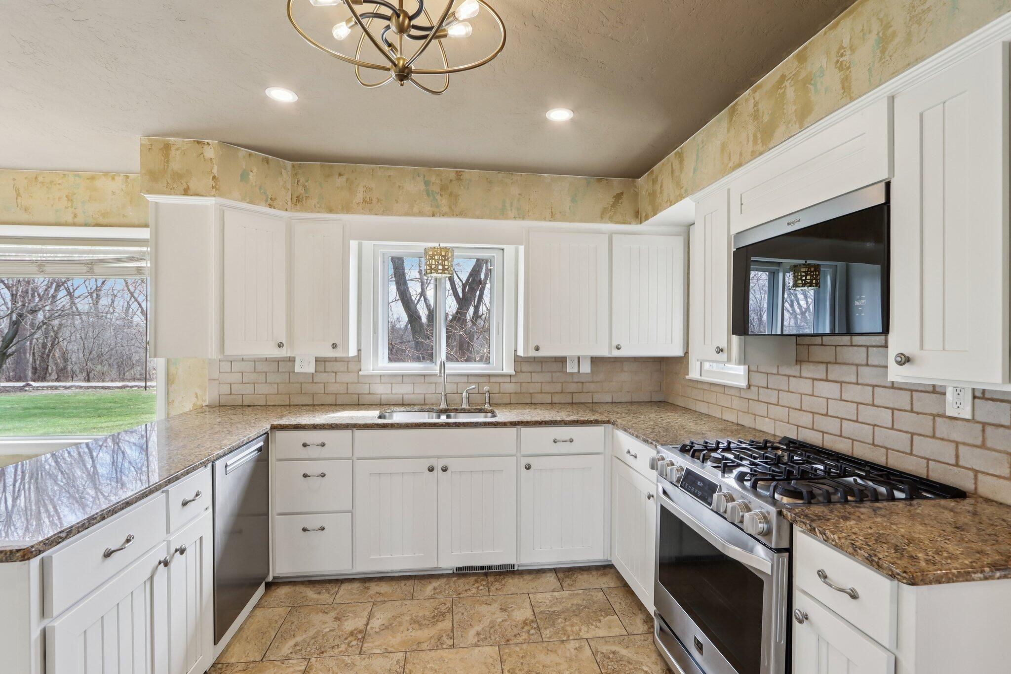 1433 North Golden Lake Road Summit, WI 53066 - Photo 11 of 51 Efficient U shape counter