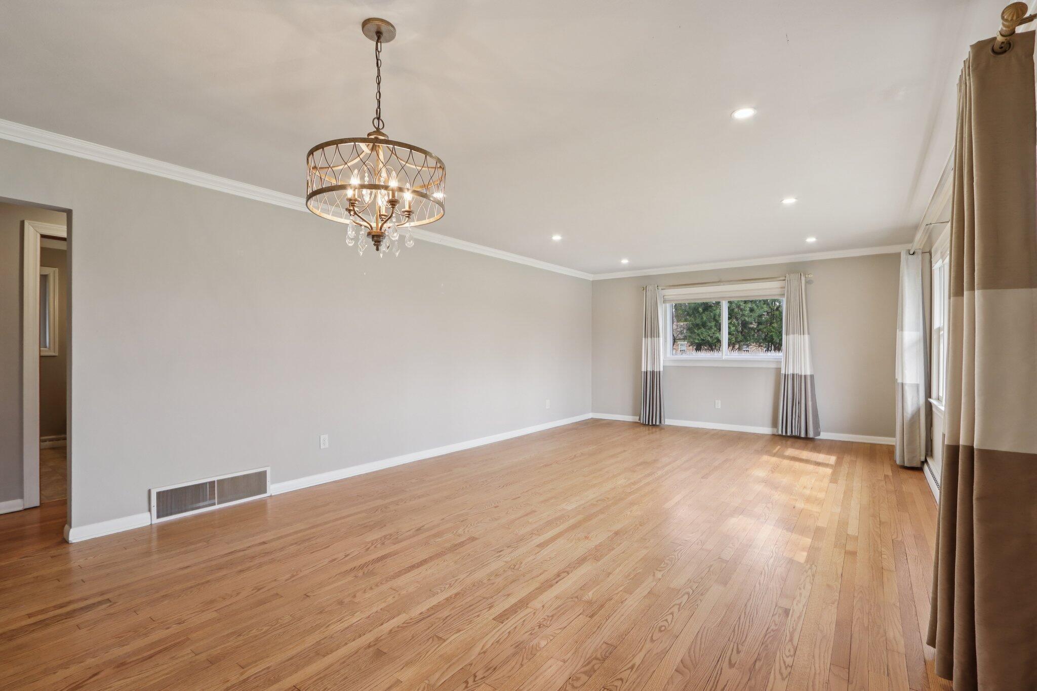 1433 North Golden Lake Road Summit, WI 53066 - Photo 5 of 51 LR/DR Hardwoods