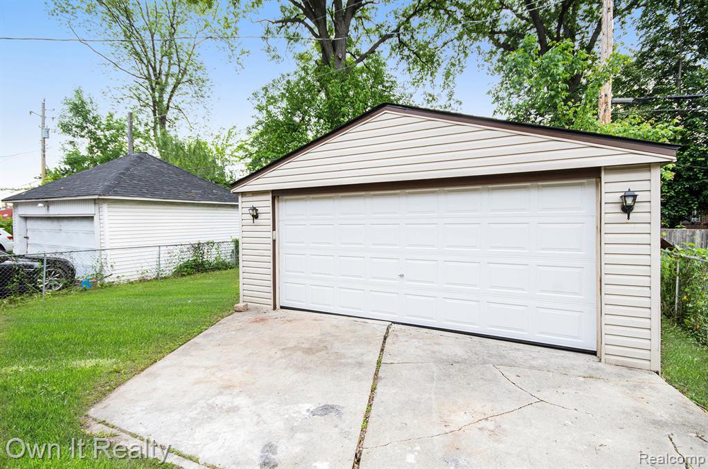 5990 Yorkshire Road Detroit, MI 48224 - Photo 28 of 31