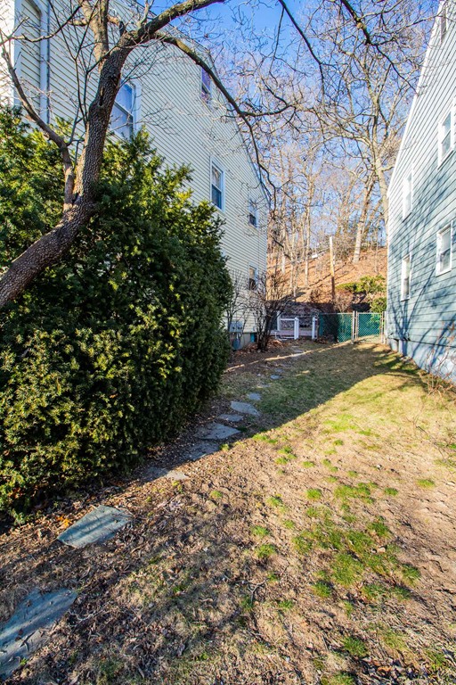 49 Highland Road, Unit 49 Brookline, MA 02445 - Photo 19 of 20 Gallery Image 19