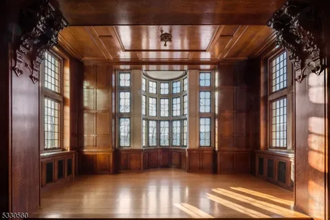 $22,000,000 | 675 Ramapo Valley Road, Mahwah, NJ 07430