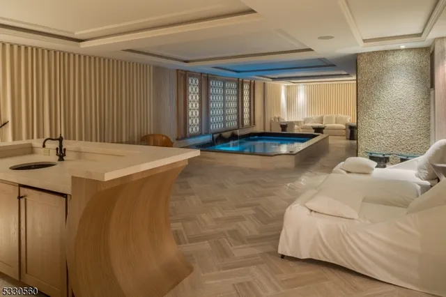 $19,000,000 | 675 Ramapo Valley Road, Mahwah, NJ 07430