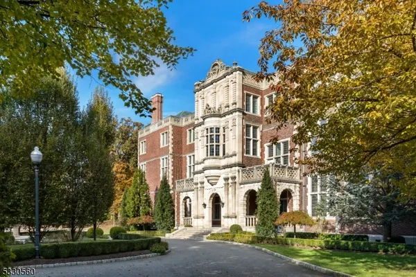 $19,000,000 | 675 Ramapo Valley Road, Mahwah, NJ 07430