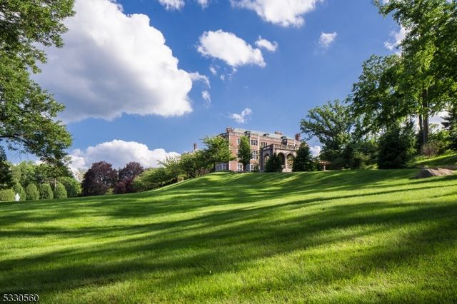 $22,000,000 | 675 Ramapo Valley Road, Mahwah, NJ 07430