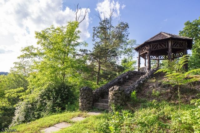 $22,000,000 | 675 Ramapo Valley Road, Mahwah, NJ 07430