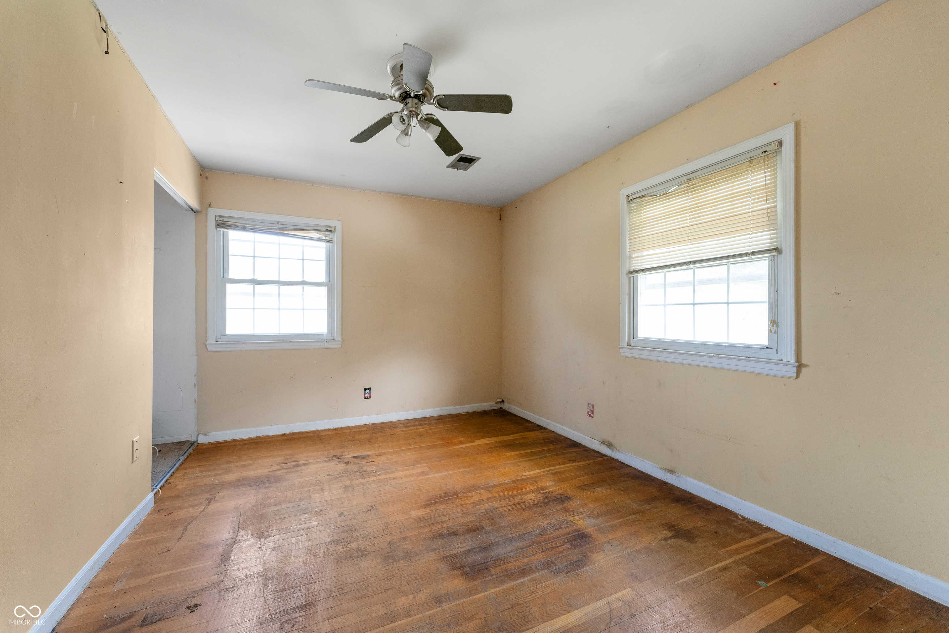 2180 Cleveland Street Beech Grove, IN 46107 - Photo 16 of 39