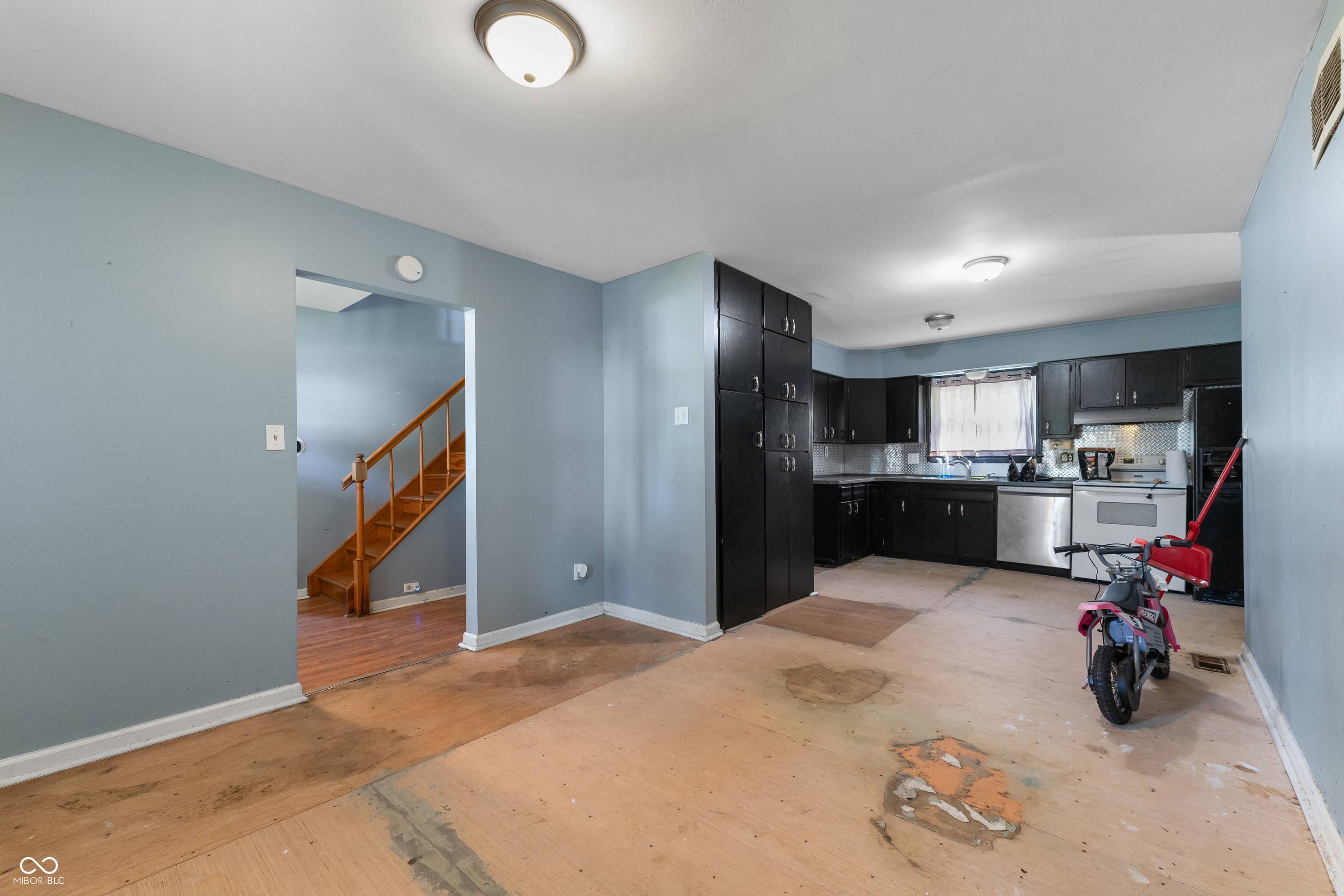 2180 Cleveland Street Beech Grove, IN 46107 - Photo 30 of 39