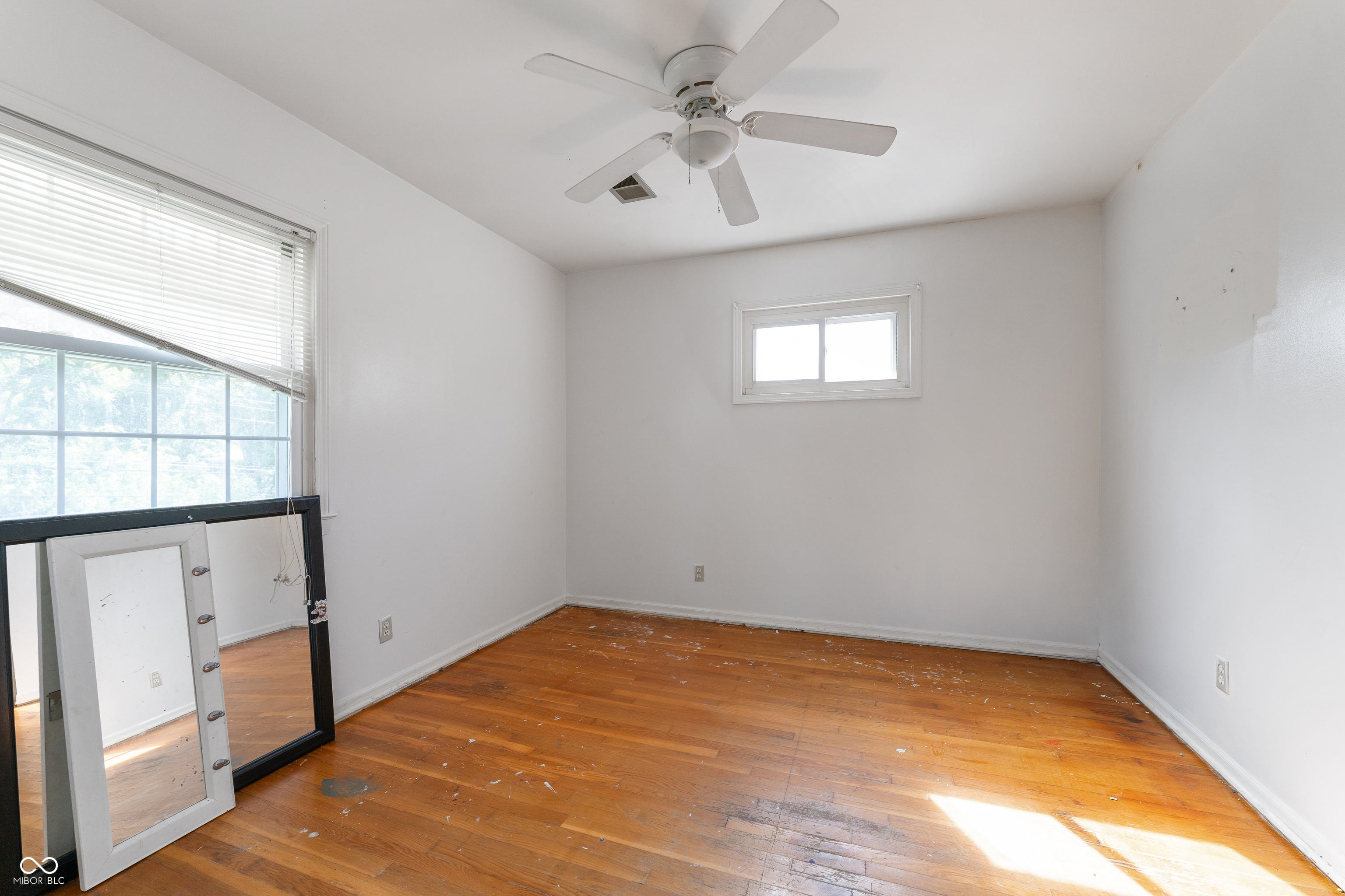 2180 Cleveland Street Beech Grove, IN 46107 - Photo 5 of 39