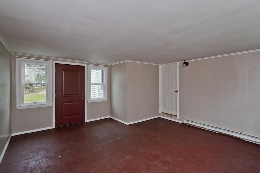 35 Archie Street Springfield, MA 01109 - Photo 11 of 38