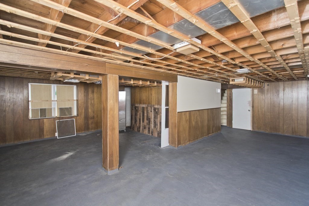 35 Archie Street Springfield, MA 01109 - Photo 12 of 38
