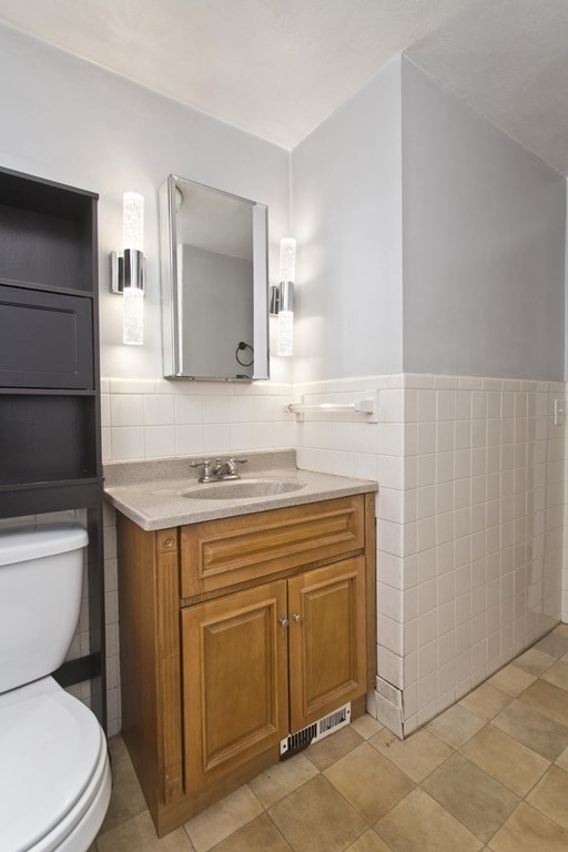 35 Archie Street Springfield, MA 01109 - Photo 28 of 38