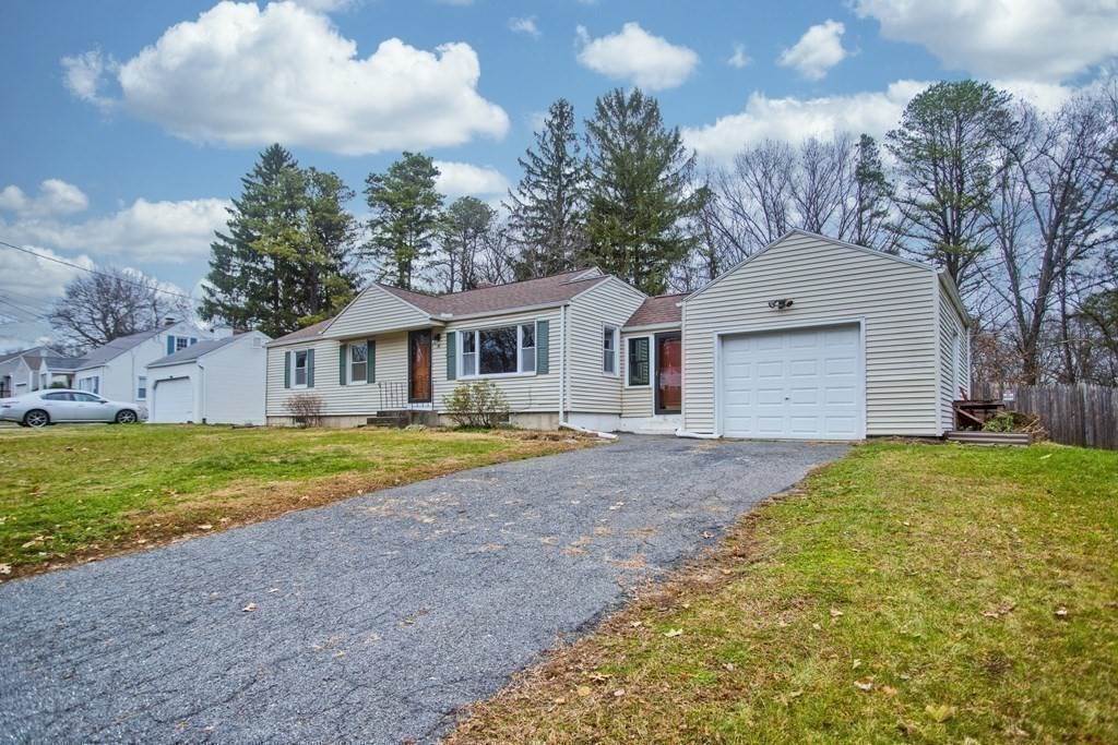 35 Archie Street Springfield, MA 01109 - Photo 34 of 38