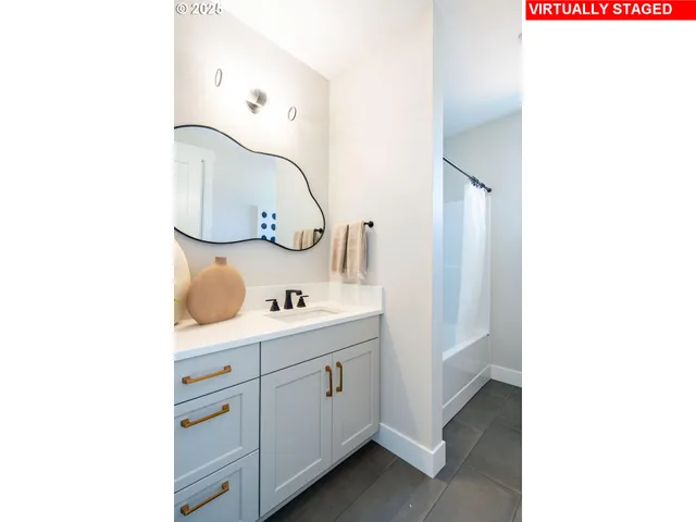 $1,749,000 | Northeast 197th Avenue, Brush Prairie, WA 98606