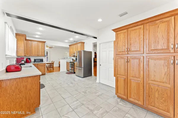 $375,000 | 34 North College Street, Macclenny, FL 32063
