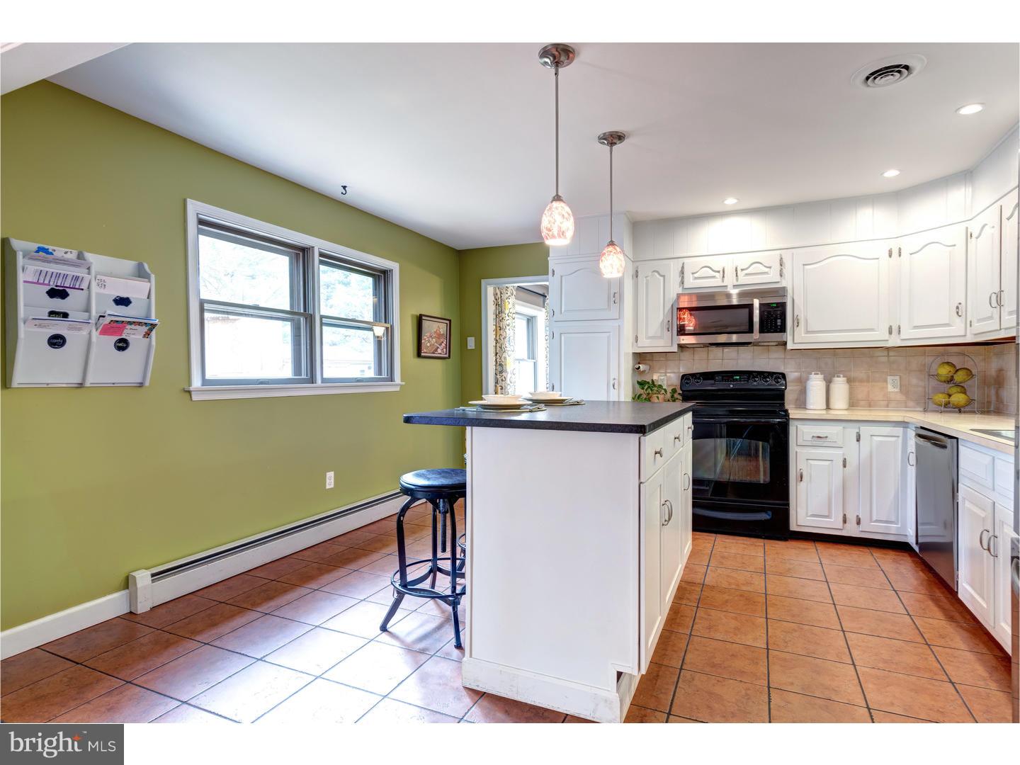 18 Ebelhare Road Spring City, PA 19475 - Photo 8 of 25 Kitchen